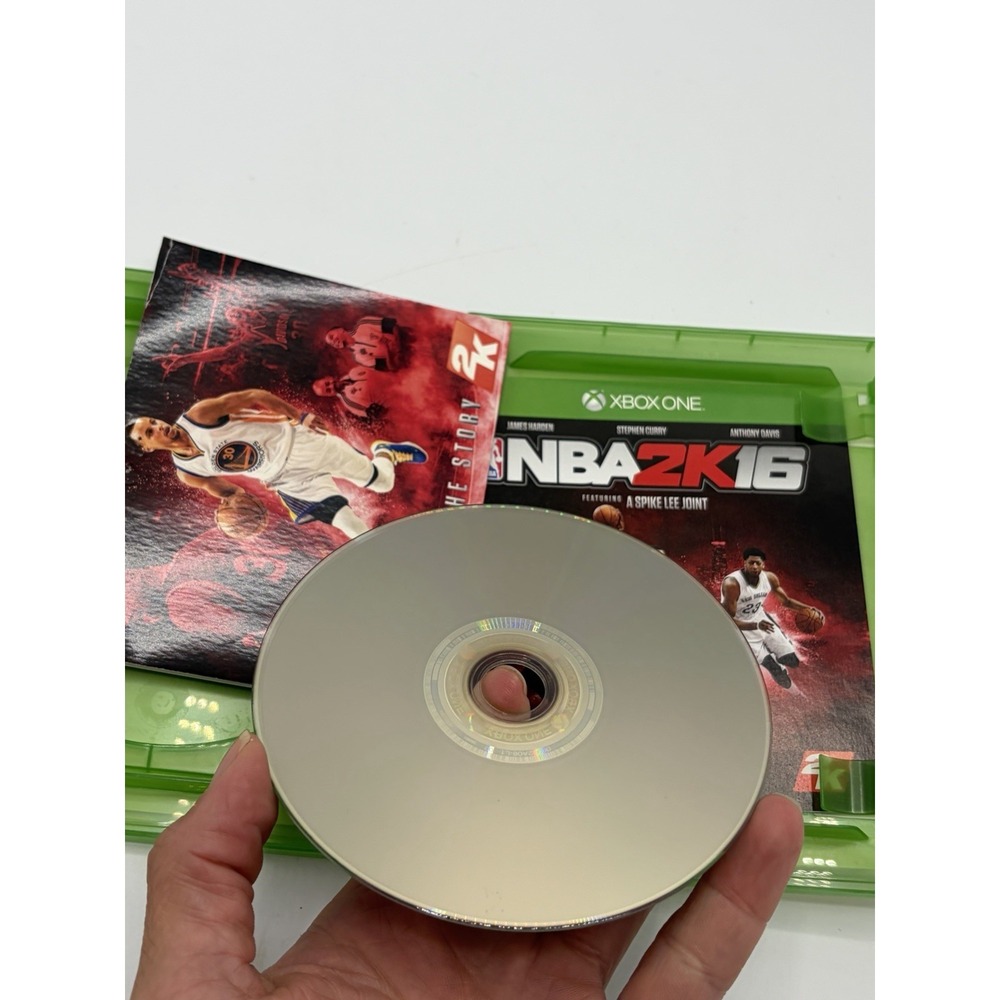 NBA 2K16 Xbox One Video Game CIB - Picture 4 of 4